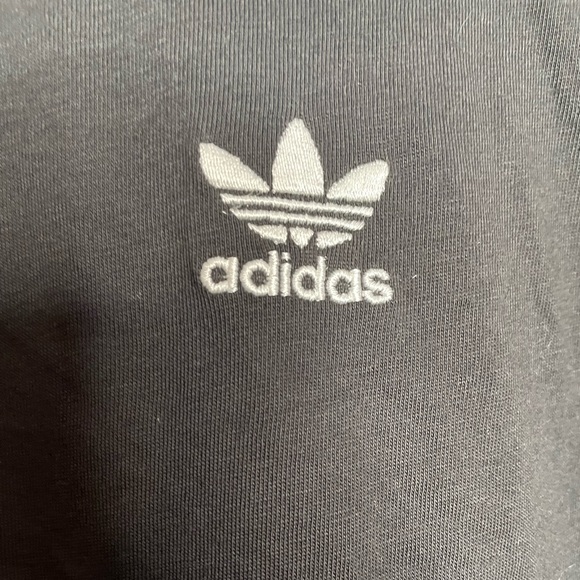 Adidas Black trefoil short sleeve tee. Size XL - Picture 5 of 6